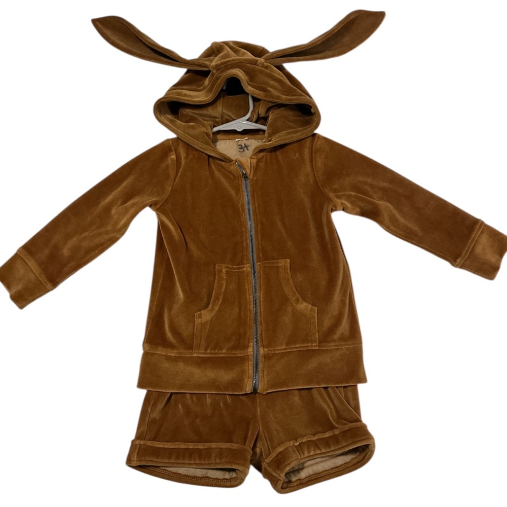 Toddler Tan velour kangaroo dungarees shorts size 3T